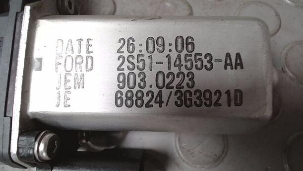 Foto: FENSTERHEBERMOTOR RECHTS eines Ford Fiesta 1.3