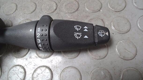 Foto: SCHEIBENWISCHERSCHALTER eines Ford Fiesta 1.3