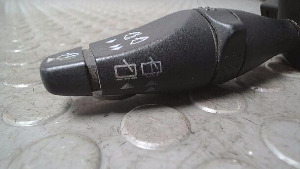 Foto: SCHEIBENWISCHERSCHALTER eines Ford Fiesta 1.3