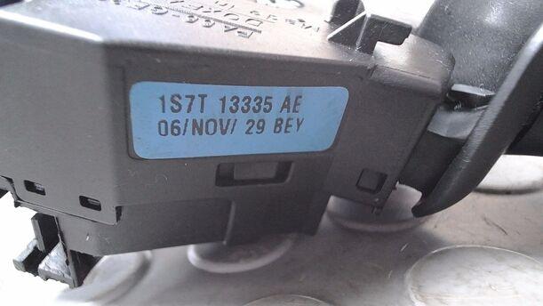Foto: BLINKSCHALTER/ KOMBISCHALTER eines Ford Fiesta 1.3
