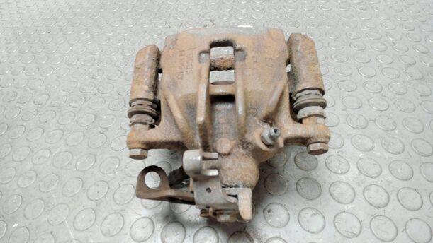 Foto: BREMSSATTEL HINTEN LINKS eines VW Transporter T4 TDI