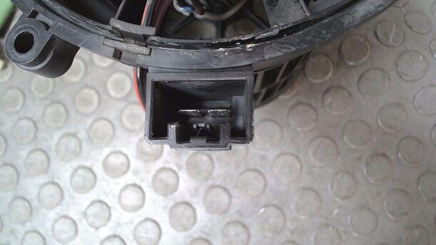 Foto: HEIZUNGSGEBLÄSE eines Ford Fiesta 1.3