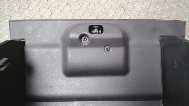 Foto: HANDSCHUHFACH eines Ford Fiesta 1.3