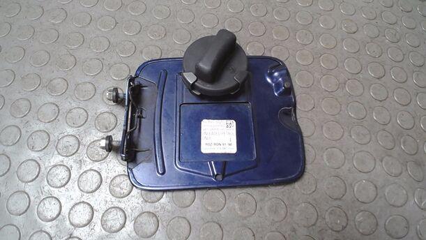 Foto: TANKKLAPPE/ TANKDECKEL ( COMPACT ) eines BMW 316i compact