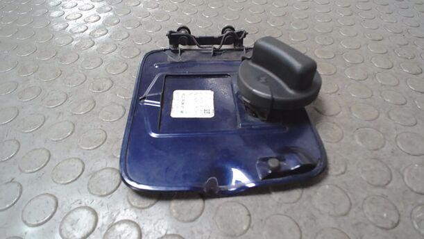 Foto: TANKKLAPPE/ TANKDECKEL ( COMPACT ) eines BMW 316i compact