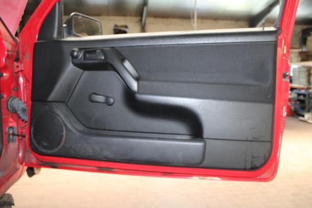 Foto: TÜR VORNE RECHTS ( 2/3 TÜRER ) eines VW Golf 1.6