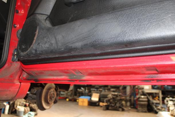 Foto: TÜR VORNE RECHTS ( 2/3 TÜRER ) eines VW Golf 1.6