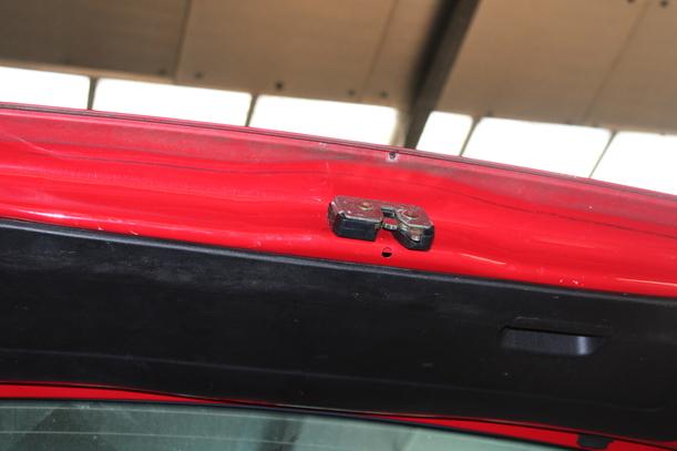 Foto: HECKKLAPPE / HECKDECKEL eines VW Golf 1.6