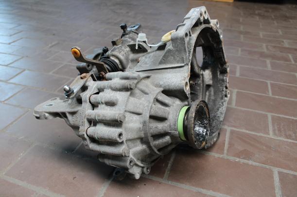 Foto: SCHALTGETRIEBE 5 GANG ( CHV ) eines VW Golf 1.6