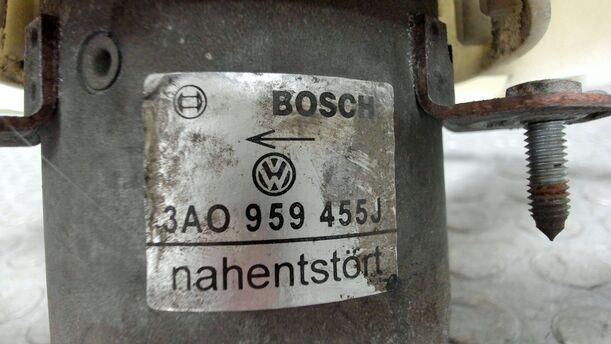 Foto: ELEKTROLÜFTER eines VW Golf 1.6
