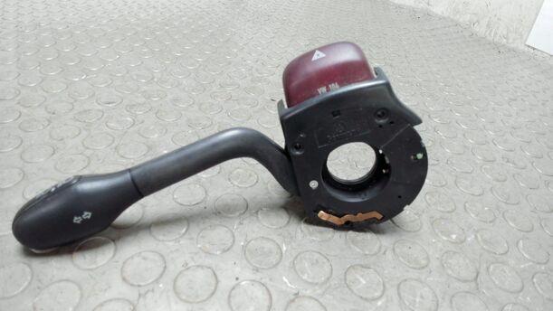 Foto: BLINKERSCHALTER / KOMBISCHALTER eines VW Golf 1.6