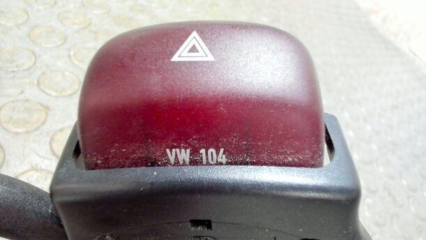 Foto: BLINKERSCHALTER / KOMBISCHALTER eines VW Golf 1.6