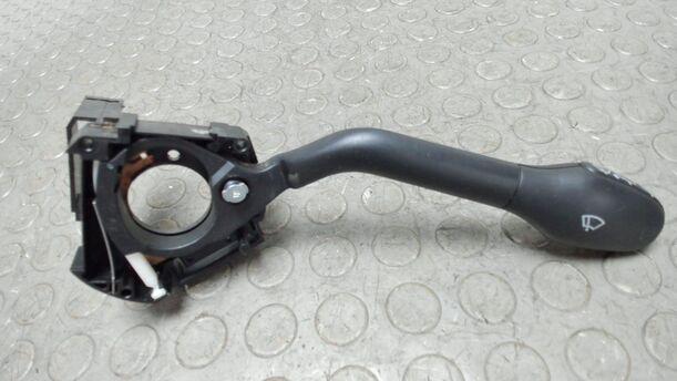 Foto: SCHEIBENWISCHERSCHALTER eines VW Golf 1.6