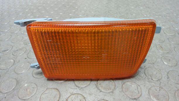 Foto: BLINKER LINKS eines VW Golf 1.6