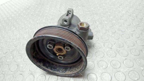 Foto: SERVOPUMPE eines VW Golf 1.6