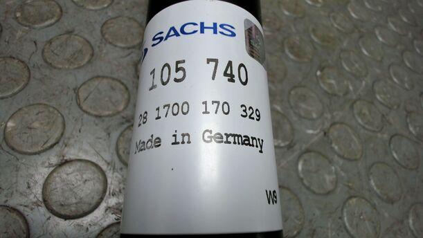 Foto: STOSSDÄMPFERPAAR HINTEN eines VW Golf 1.6