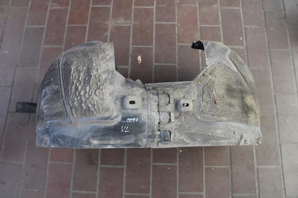 Foto: RADHAUSSCHALE / INNENKOTFLÜGEL VORNE LINKS eines Opel Astra 2.0 CDTI DPF