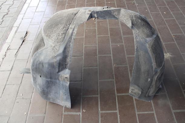 Foto: RADHAUSSCHALE / INNENKOTFLÜGEL VORNE RECHTS eines Opel Astra 2.0 CDTI DPF