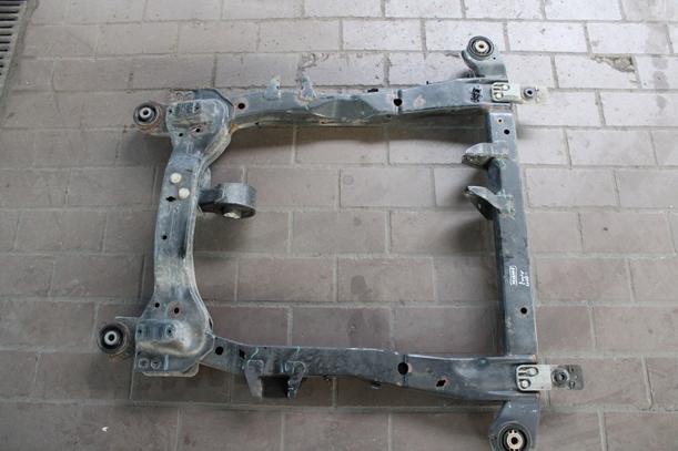 Foto: VORDERACHSE eines Opel Astra 2.0 CDTI DPF