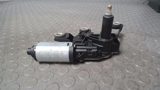 Foto: SCHEIBENWISCHERMOTOR HINTEN eines Ford Fiesta 1.6