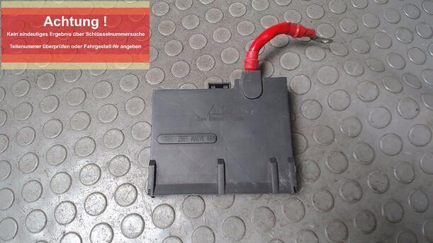 Foto: SICHERUNGSKASTEN BATTERIE eines Ford Fiesta 1.6 XL