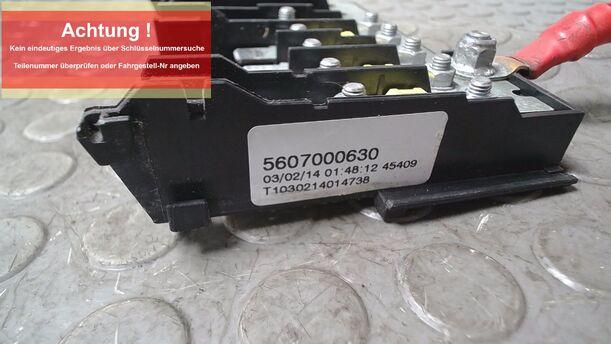 Foto: SICHERUNGSKASTEN BATTERIE eines Ford Fiesta 1.6 XL