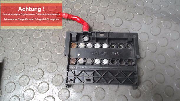 Foto: SICHERUNGSKASTEN BATTERIE eines Ford Fiesta 1.6 XL