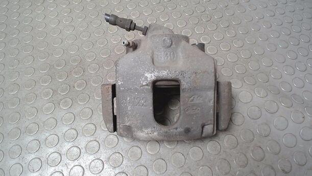 Foto: BREMSSATTEL VORN RECHTS eines Ford Fiesta 1.6 XL
