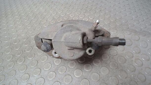 Foto: BREMSSATTEL VORN RECHTS eines Ford Fiesta 1.6 XL