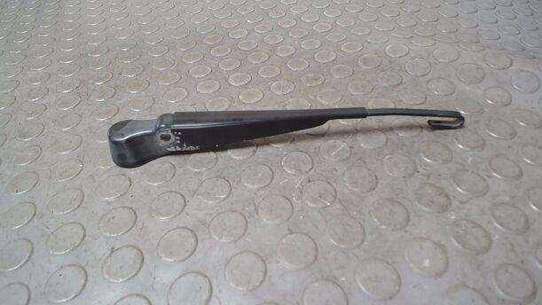 Foto: SCHEIBENWISCHERARM HINTEN eines Ford Fiesta 1.6 XL