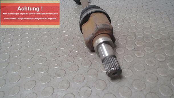 Foto: ANTRIEBSWELLE LINKS ( SCHALTGETRIEBE ) eines Ford Fiesta 1.6 XL
