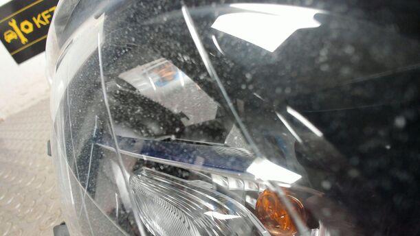 Foto: KOMBILEUCHTE RECHTS NEBELSCHEINWERFER / BLINKER eines Opel Astra 2.0 CDTI DPF XL
