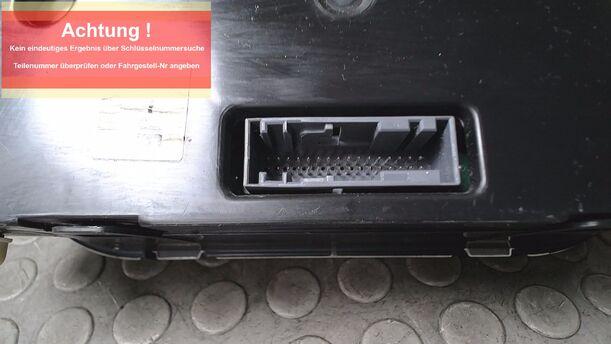 Foto: TACHOEINHEIT eines Ford Fiesta 1.6 XL