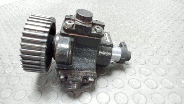 Foto: DIESELEINSPRITZPUMPE eines Opel Astra 2.0 CDTI DPF XL