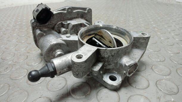 Foto: DROSSELKLAPPENSTUTZEN eines Opel Astra 2.0 CDTI DPF XL