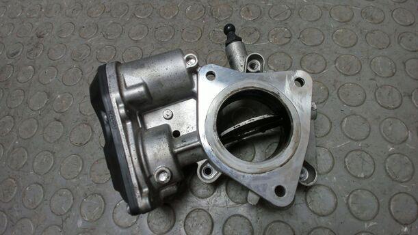 Foto: DROSSELKLAPPENSTUTZEN eines Opel Astra 2.0 CDTI DPF XL