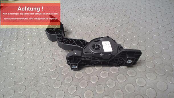 Foto: GASPEDAL ( SCHALTGETRIEBE ) eines Mitsubishi Space Star 1.0 XL