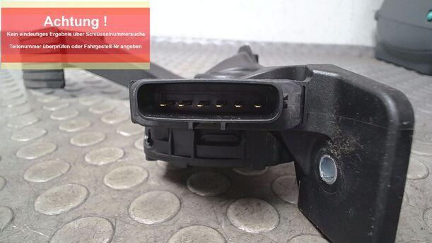 Foto: GASPEDAL ( SCHALTGETRIEBE ) eines Mitsubishi Space Star 1.0 XL
