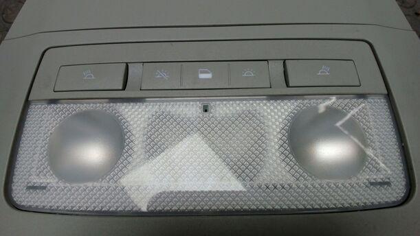 Foto: INNENBELEUCHTUNG / LESELEUCHTE eines Opel Astra 2.0 CDTI DPF XL