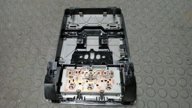 Foto: INNENBELEUCHTUNG / LESELEUCHTE eines Opel Astra 2.0 CDTI DPF XL