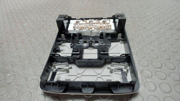 Foto: INNENBELEUCHTUNG / LESELEUCHTE eines Opel Astra 2.0 CDTI DPF XL