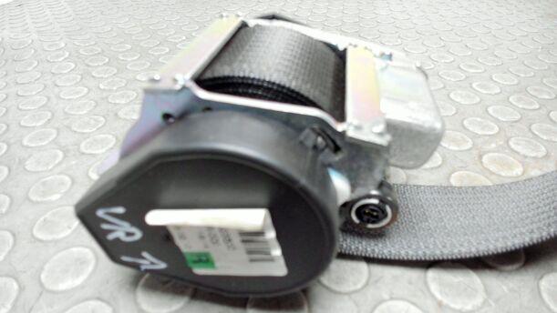 Foto: SICHERHEITSGURT VORN RECHTS ( 4/5 TÜRER ) eines Opel Astra 2.0 CDTI DPF XL