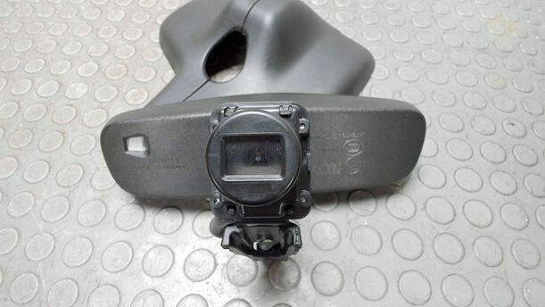 Foto: INNENSPIEGEL ( AUTOMATISCH ABBLENDBAR ) eines Opel Astra 2.0 CDTI DPF XL