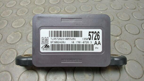 Foto: STEUERGERÄT ELEKTRISCHE FESTSTELLBREMSE eines Opel Astra 2.0 CDTI DPF XL