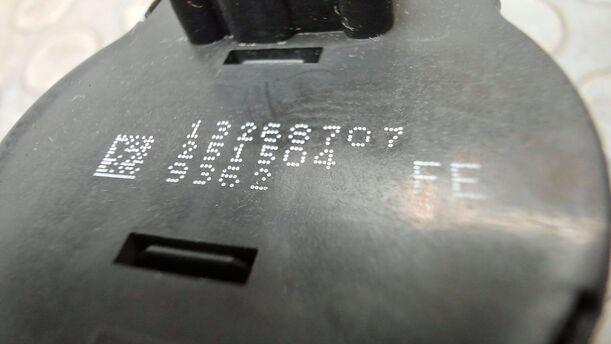 Foto: LICHTSCHALTER eines Opel Astra 2.0 CDTI DPF XL