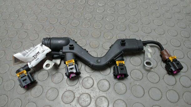 Foto: KABELBAUM EINSPRITZDÜSEN / EINSPRITZVENTIL eines Opel Astra 2.0 CDTI DPF XL