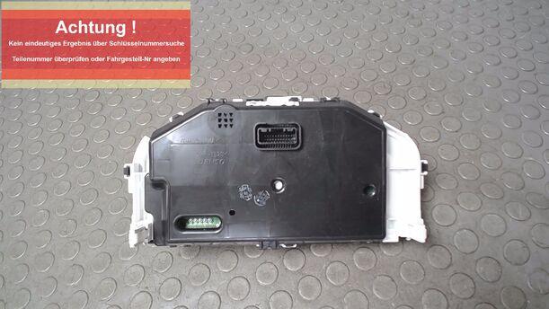 Foto: TACHOEINHEIT eines Mitsubishi Space Star 1.0 XL