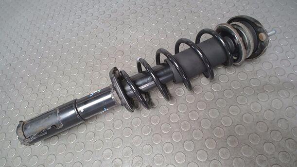Foto: FEDERBEIN VORN LINKS eines Mitsubishi Space Star 1.0 XL