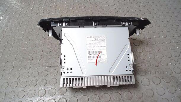 Foto: RADIO ( OHNE RADIOCODE ) eines Mitsubishi Space Star 1.0 XL