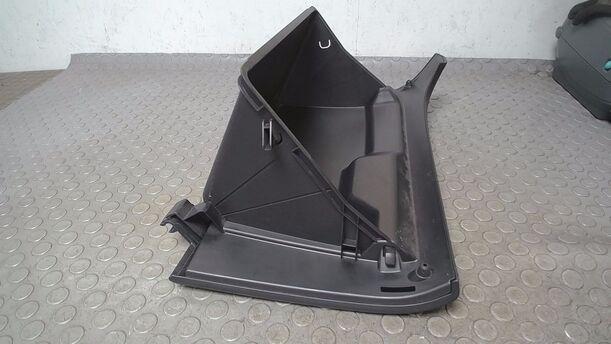 Foto: HANDSCHUHFACH eines Mitsubishi Space Star 1.0 XL